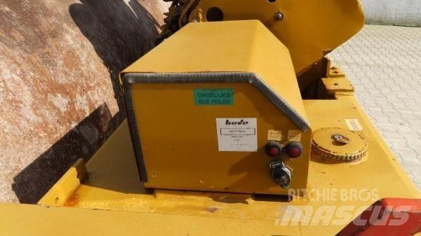 Vibromax W 501 拖式振动压路机