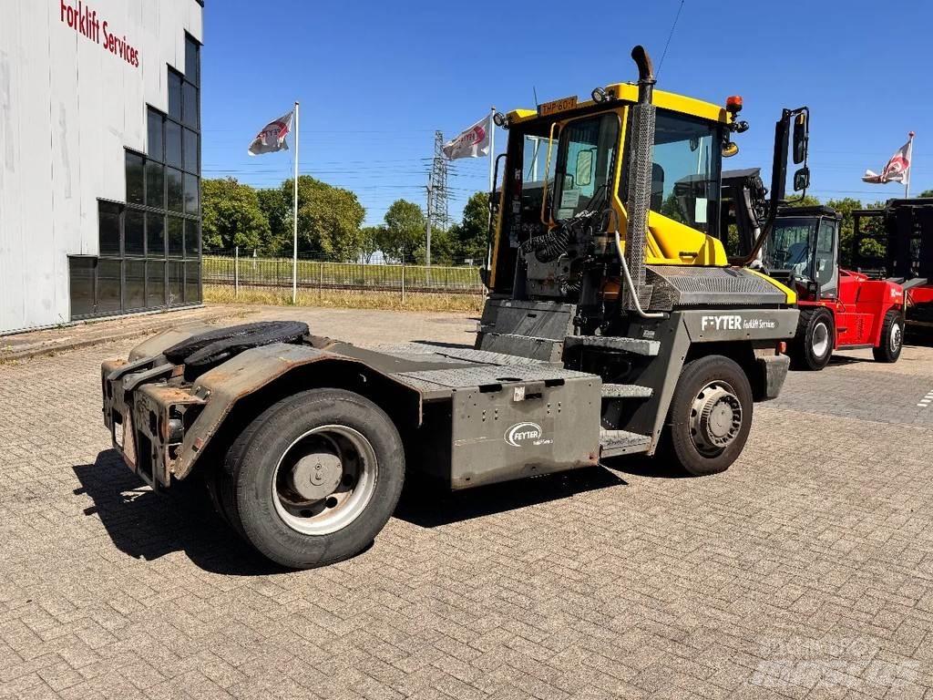 Terberg RT 223 码头牵引车