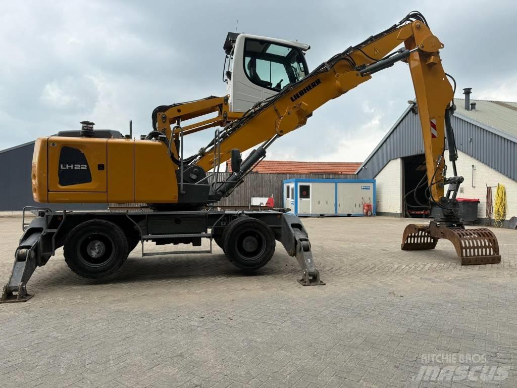 Liebherr LH 22 M 工业挖掘机