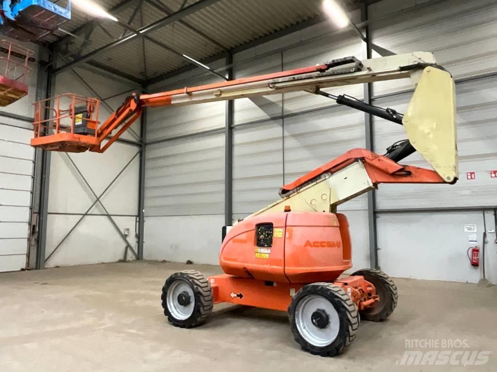 JLG 600 AJ 曲臂高空工作平台