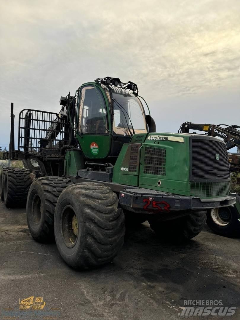 John Deere 1910E 集运机
