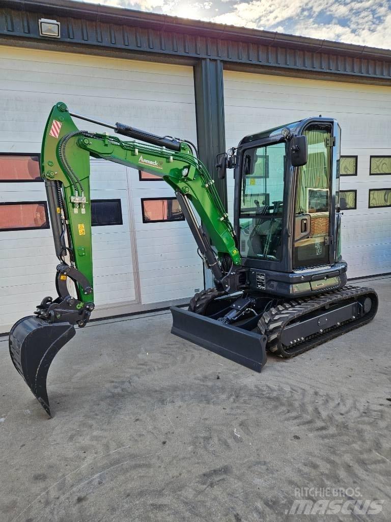 Aameck F27 小型挖掘机