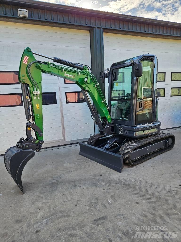 Aameck F27 小型挖掘机