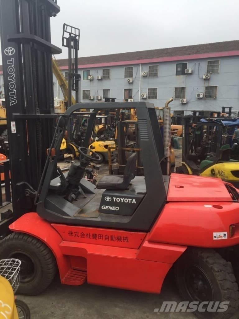 Toyota 8 Ton 柴油叉车