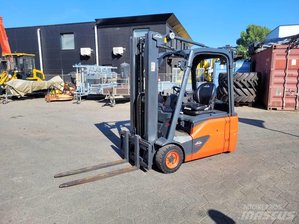 Linde E16-02 电动叉车