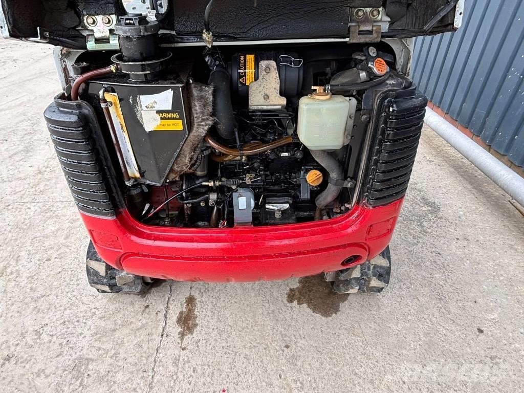 Takeuchi TB 016 小型挖掘机