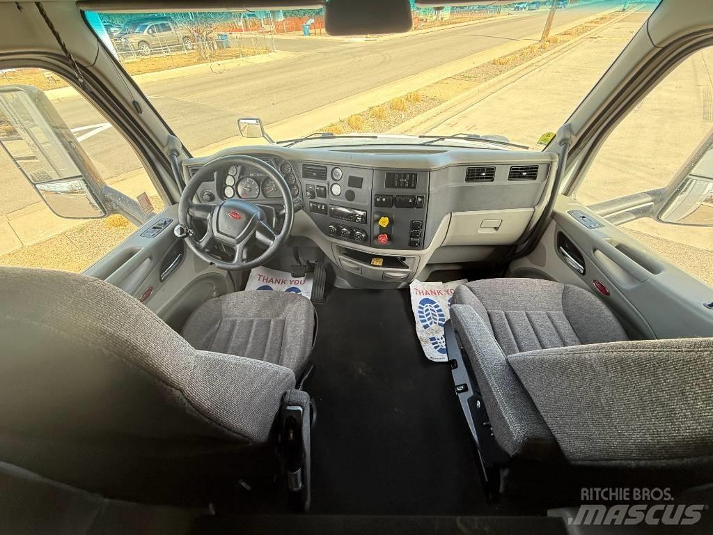 Peterbilt 579 牵引车