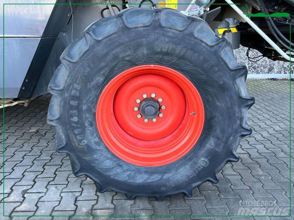CLAAS Lexion 760 TT 联合收割机