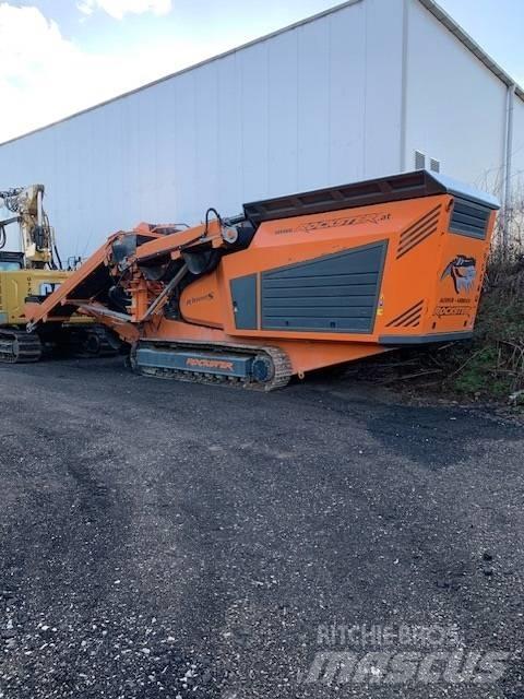 Rockster R1000S 移动式破碎机