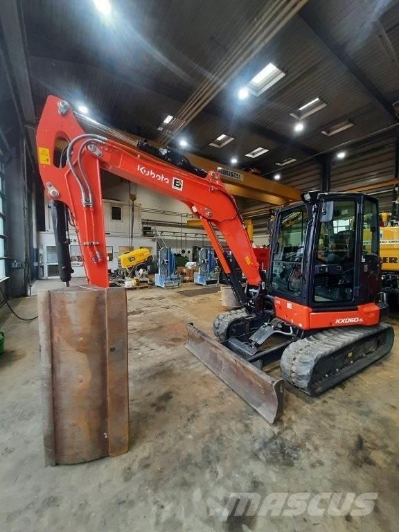 Kubota KX060-5 小型挖掘机