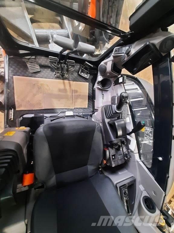 Kubota KX060-5 小型挖掘机