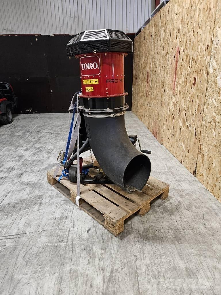 Toro ProForce 碎片清除设备