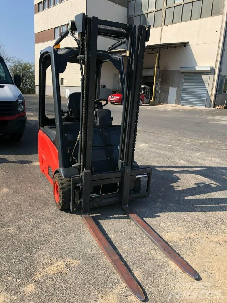 Linde E15 电动叉车