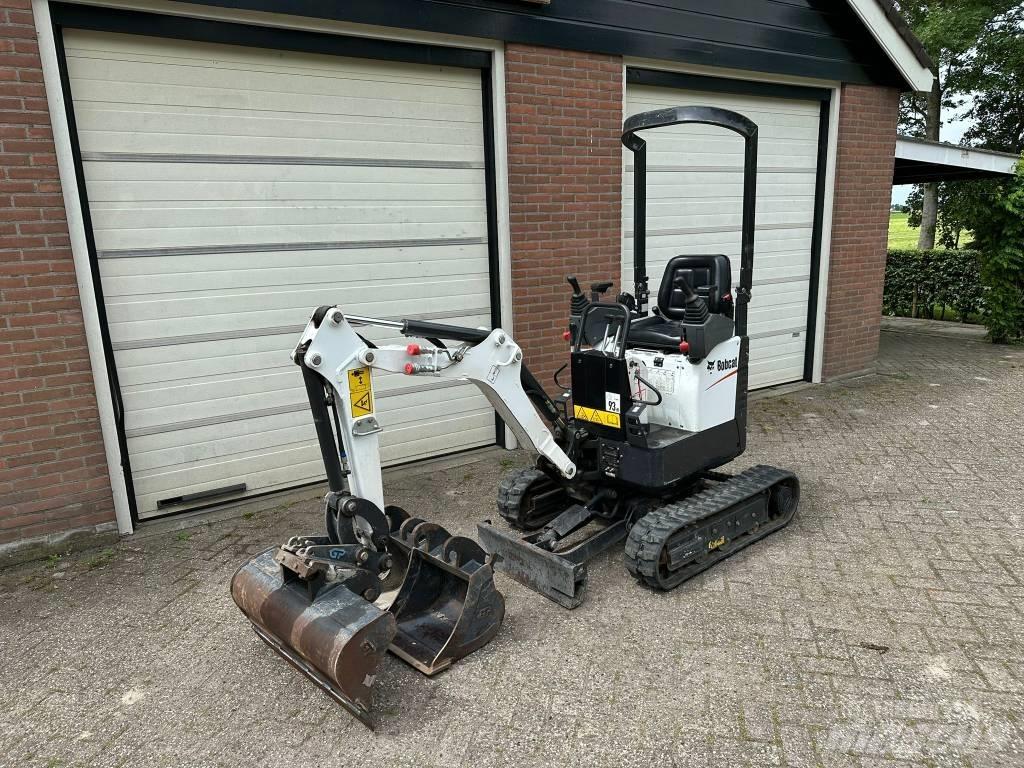 Bobcat E 10z 小型挖掘机