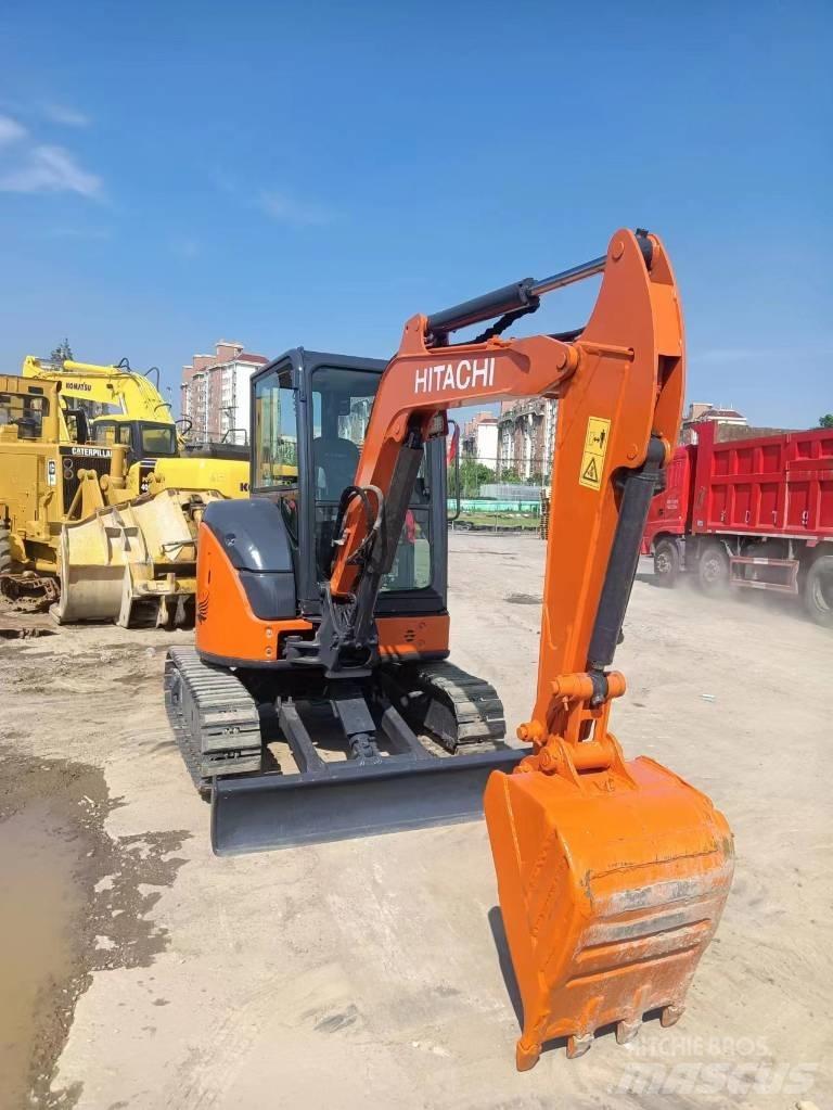 Hitachi ZX35-5A 小型挖掘机