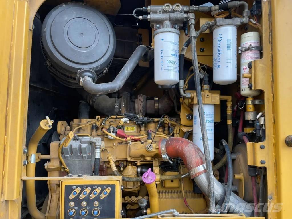 CAT 140M 平地机/推土机