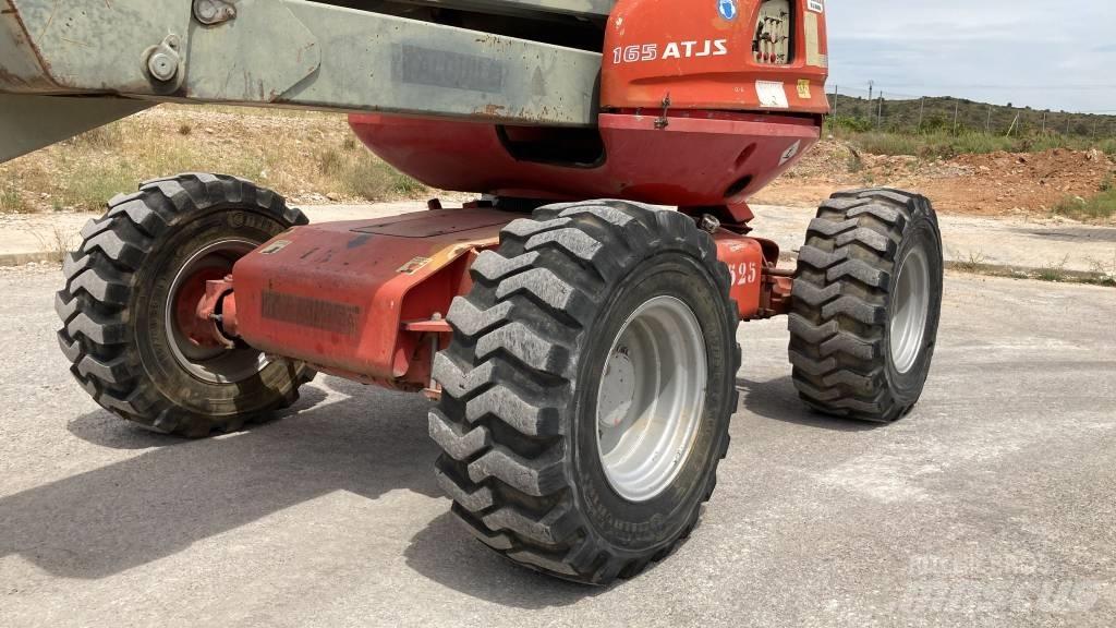 Manitou 165 ATJ 曲臂高空工作平台