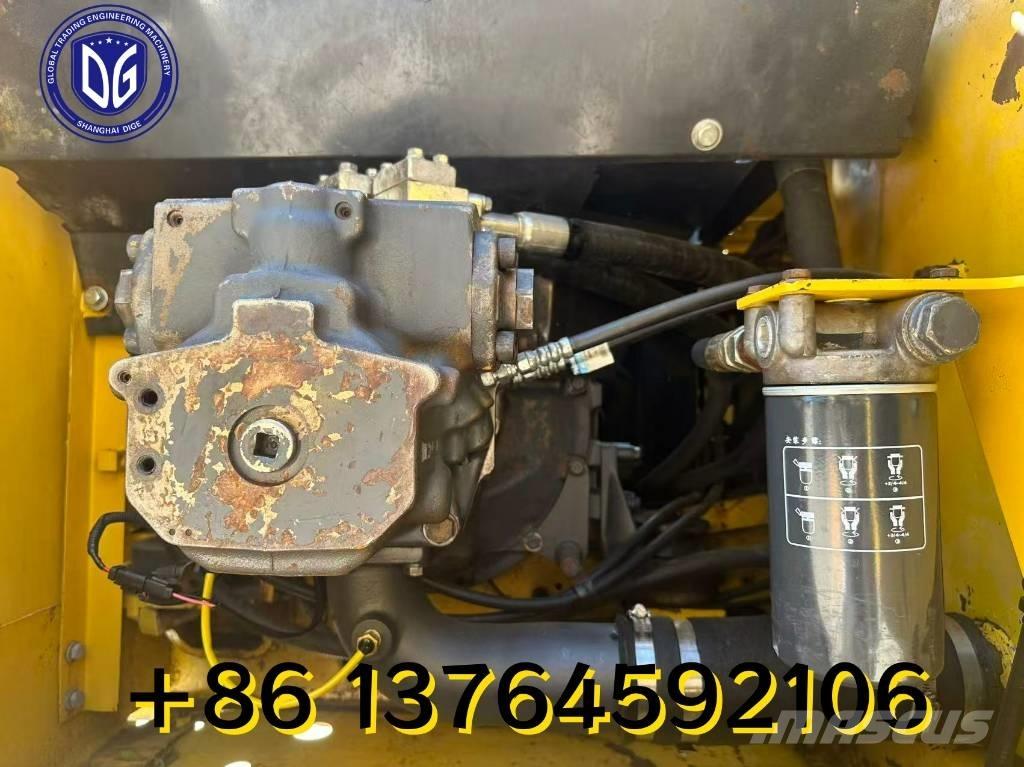 Komatsu PC 220 履带挖掘机