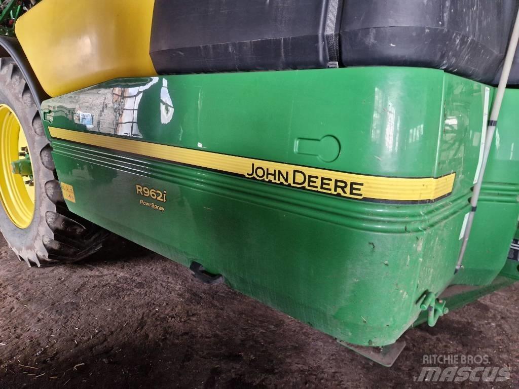 John Deere R 962 i 牵引式喷雾机