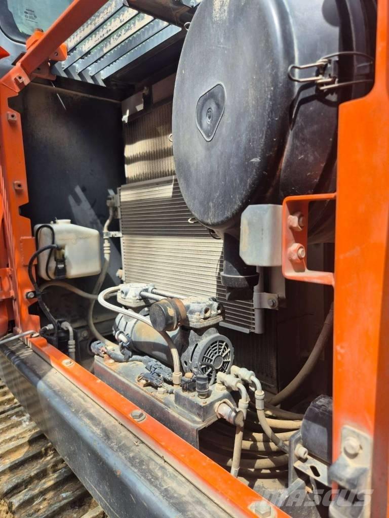Doosan DX 300 LC-5 履带挖掘机