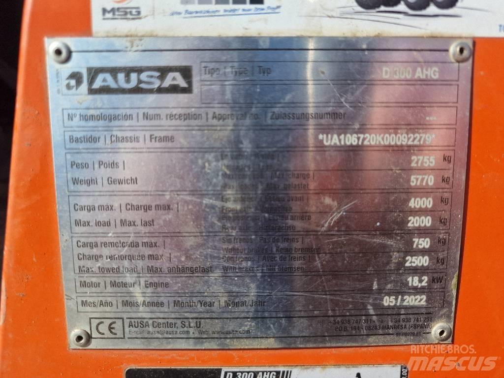 Ausa D300AHG 铰接式自卸车