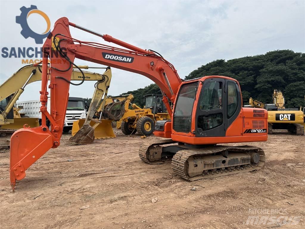 Doosan DX 120 履带挖掘机