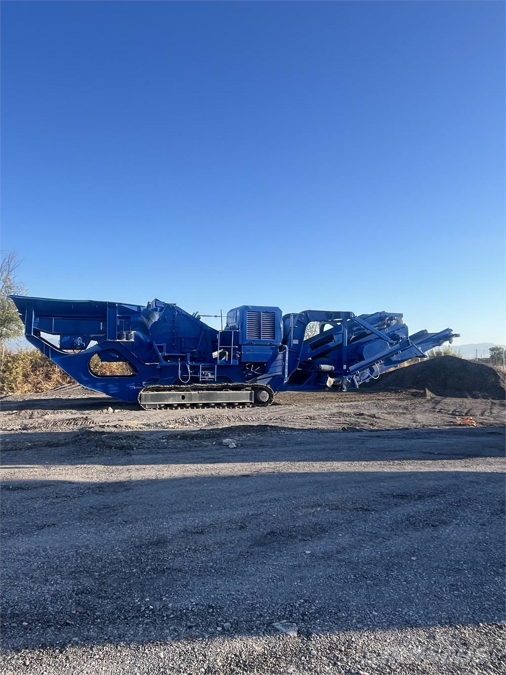 Terex Pegson 4242SR 移动式破碎机