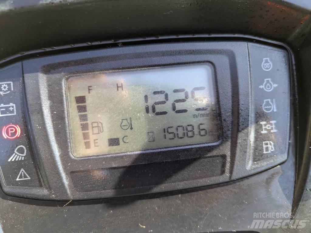 Kubota F 3890 骑乘式割草机