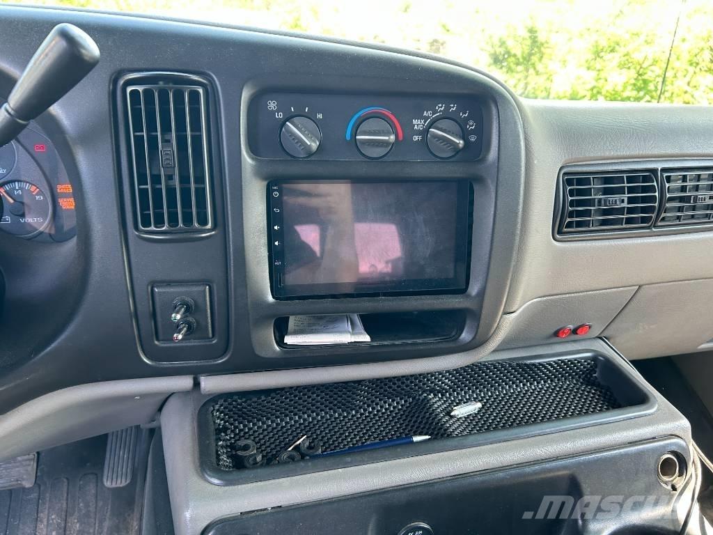 GMC Savana G3500 大型面包车