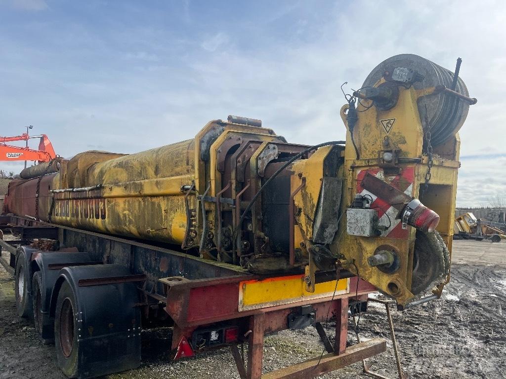 Demag AC 395 液压