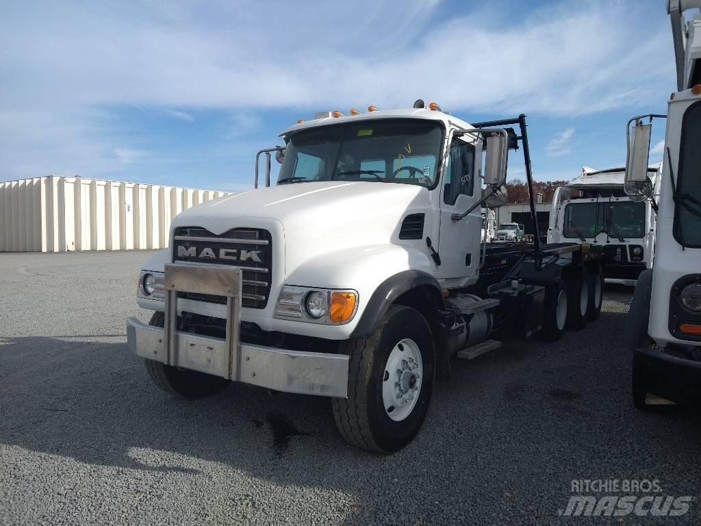Mack Granite 垃圾车