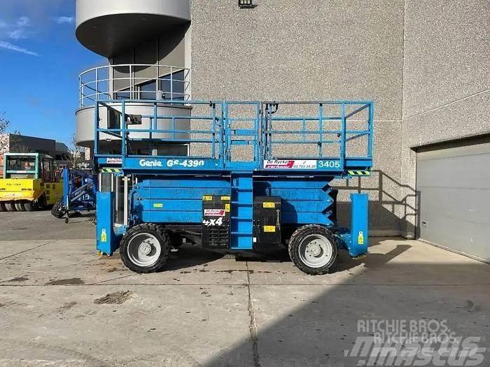 Genie GS4390RT 剪叉式升降机