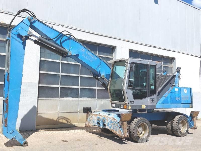 Fuchs MHL 320 工业挖掘机