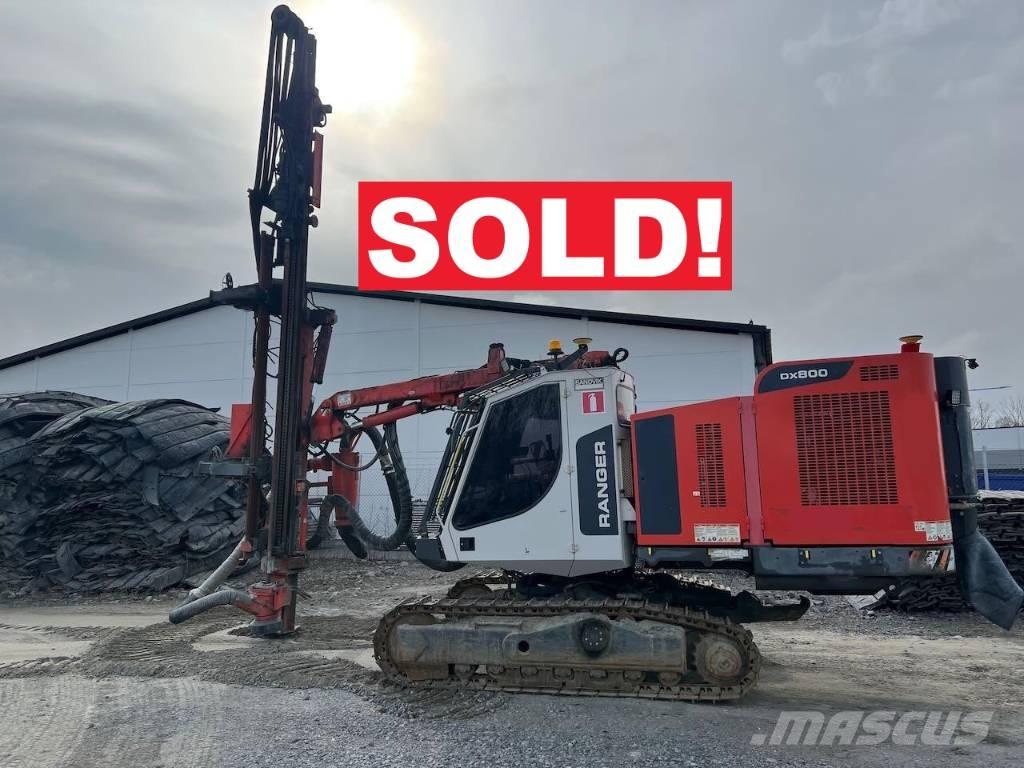 Sandvik DX800 钻孔机
