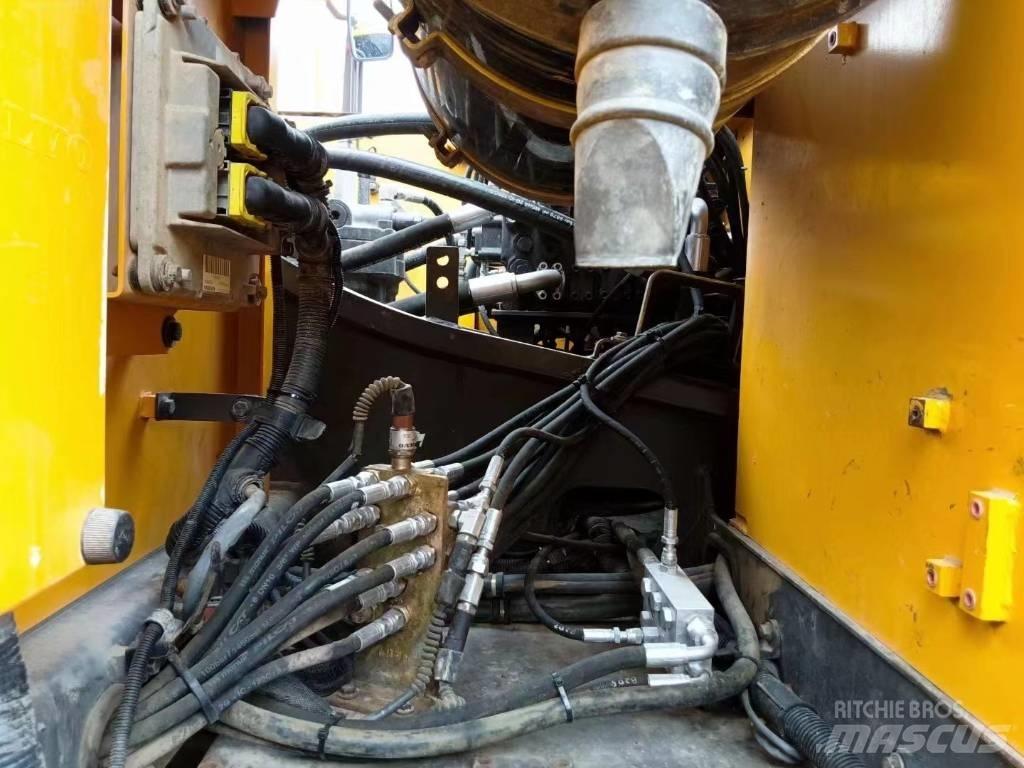 Volvo EC 300 D L 履带挖掘机