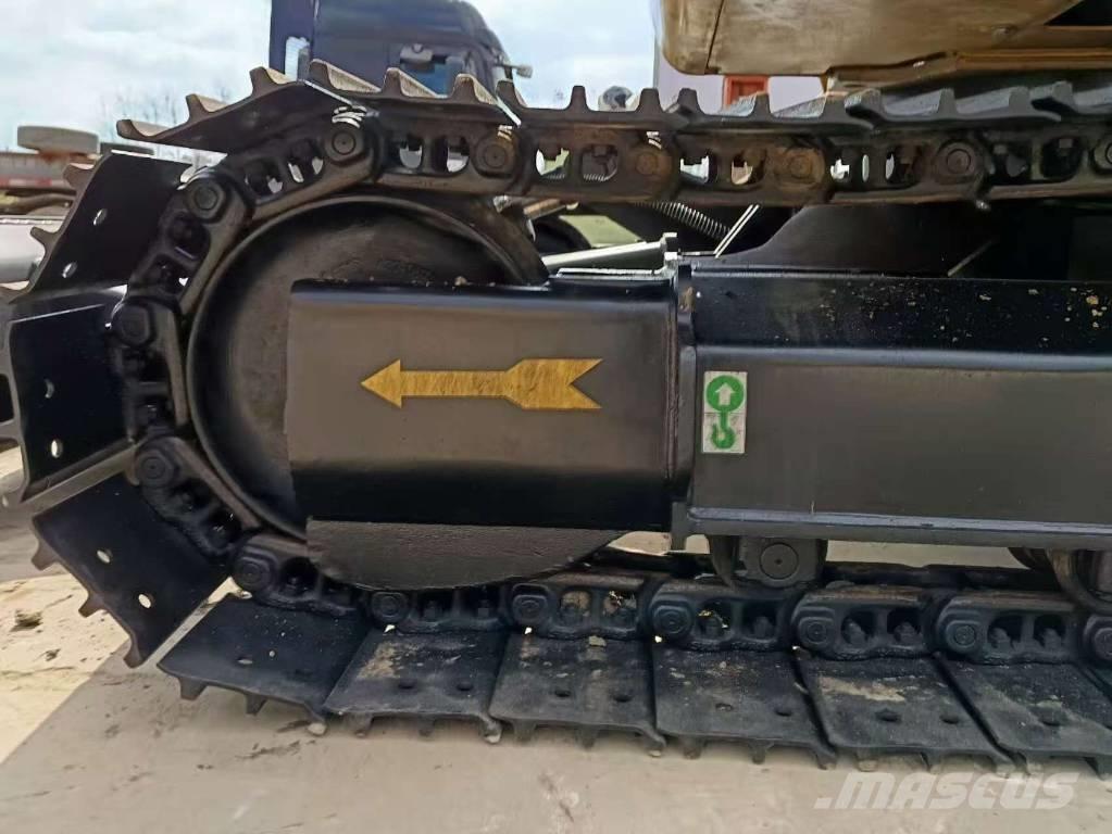 CAT 307 中型挖掘机