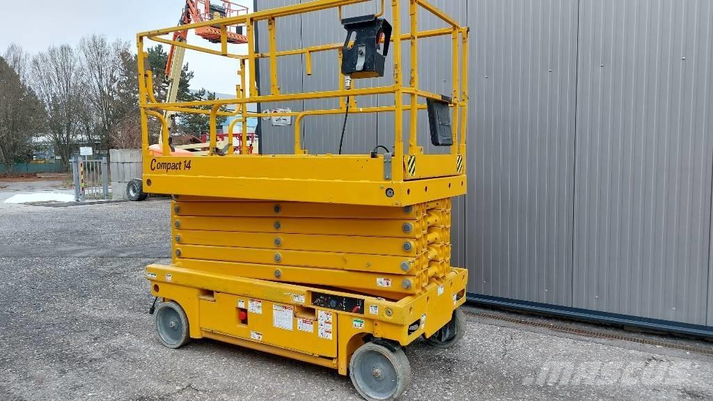 Haulotte Compact 14 剪叉式升降机