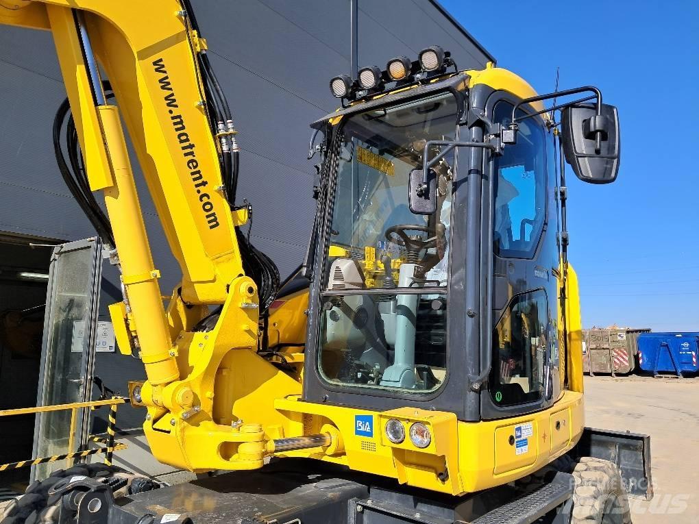 Komatsu PW98MR-11E0 轮式挖掘机