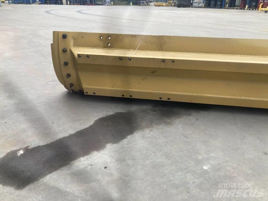 CAT 140M2 Moldboard 履带、链条和底盘