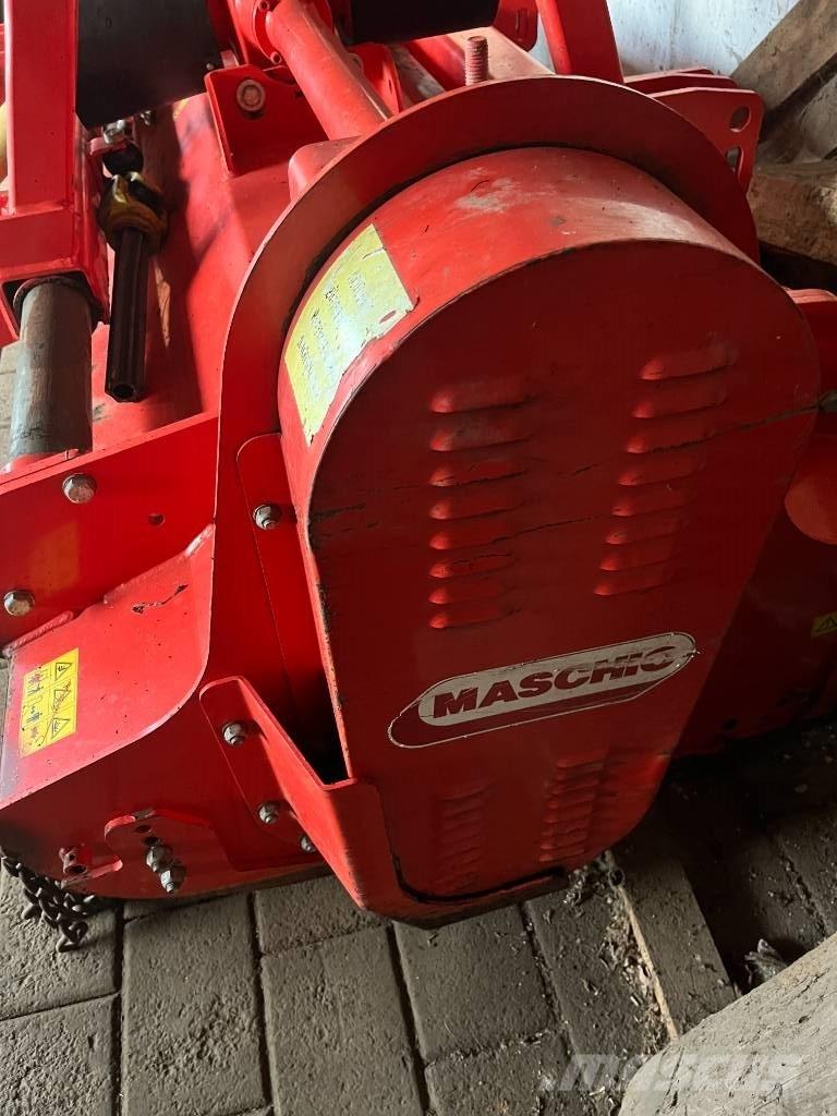 Maschio Bufalo 280 牧场割草机和切顶器