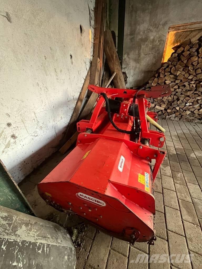 Maschio Bufalo 280 牧场割草机和切顶器