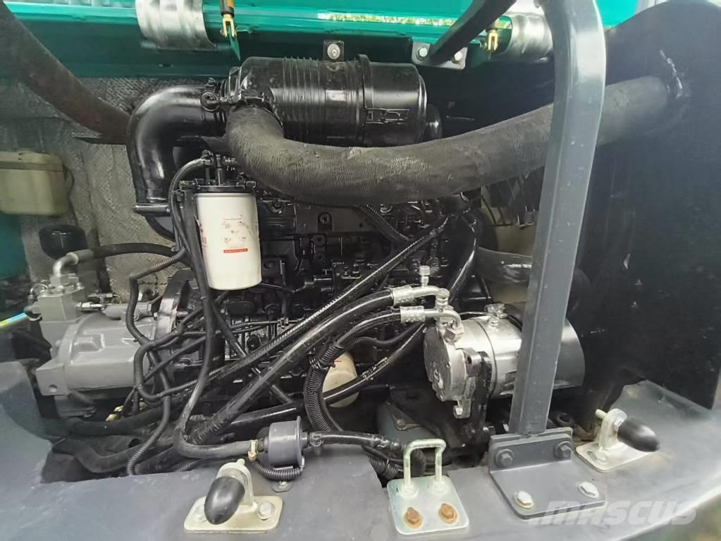 Sunward SWE 80 小型挖掘机