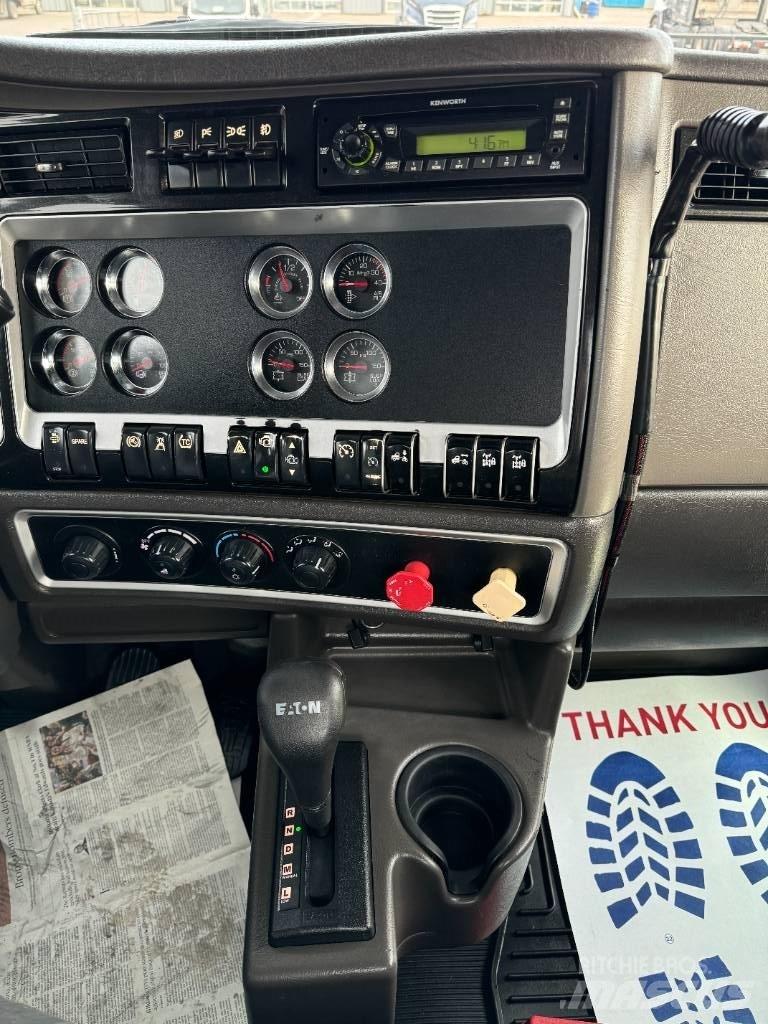 Kenworth T 800 牵引车