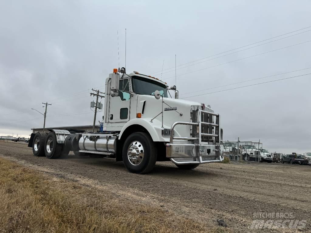 Kenworth T 800 牵引车