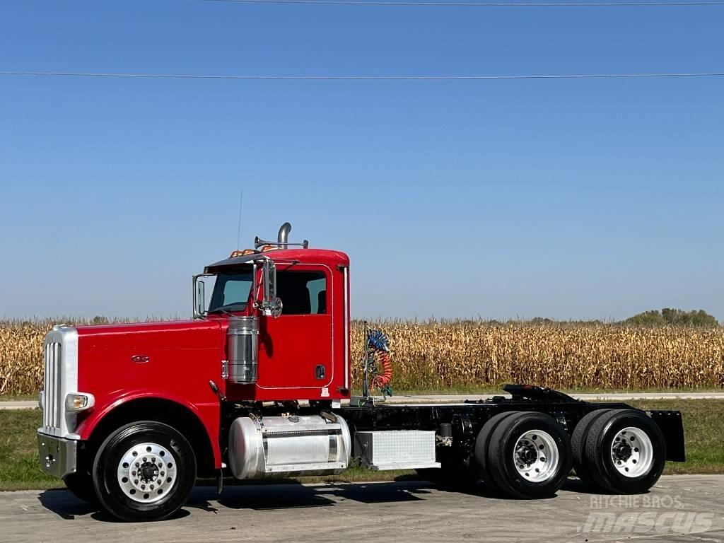 Peterbilt 389 牵引车