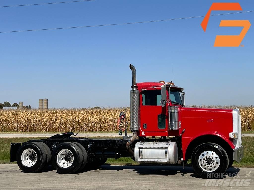 Peterbilt 389 牵引车