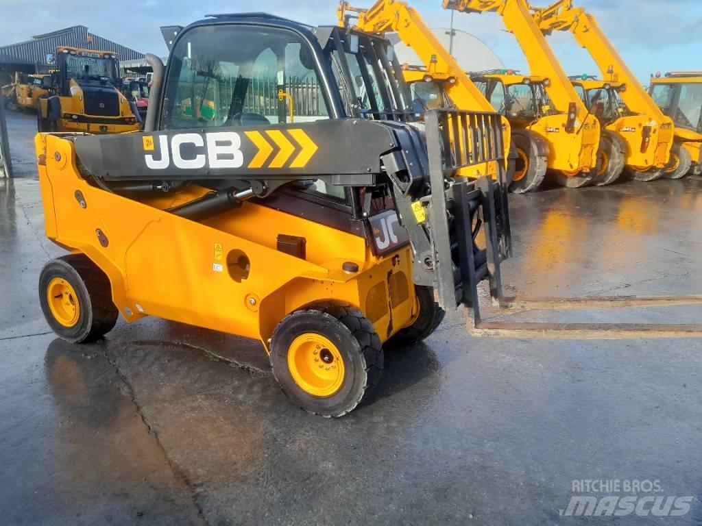 JCB TLT 35 D 4WD 伸缩臂叉装车|叉装车