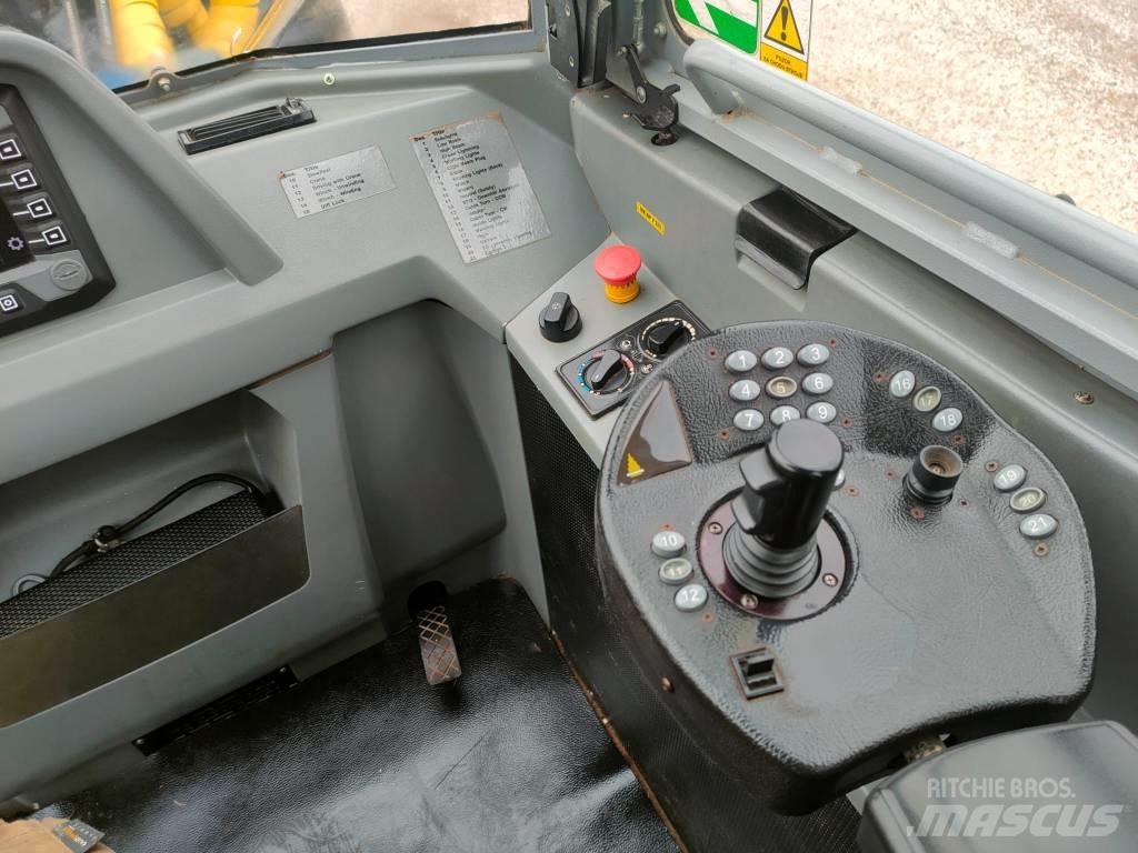 Novotny LVS-520 集运机