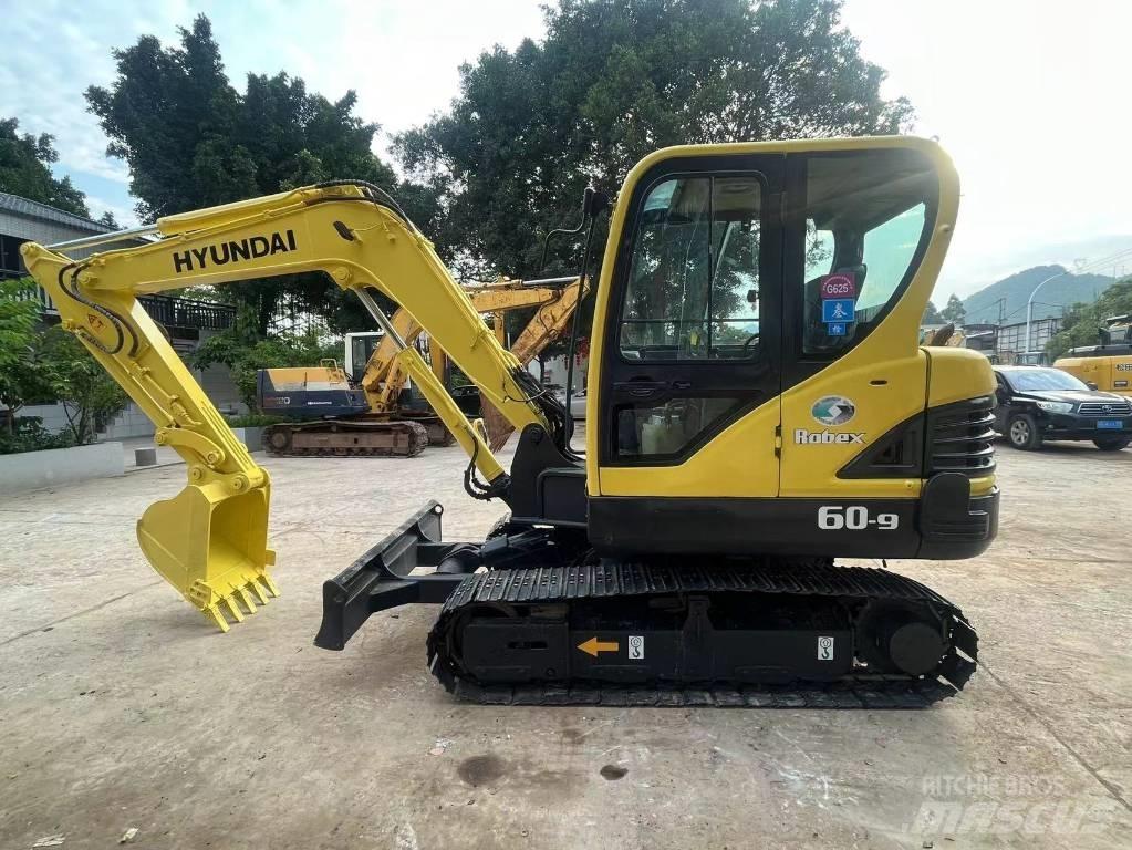 Hyundai R60-9 履带挖掘机