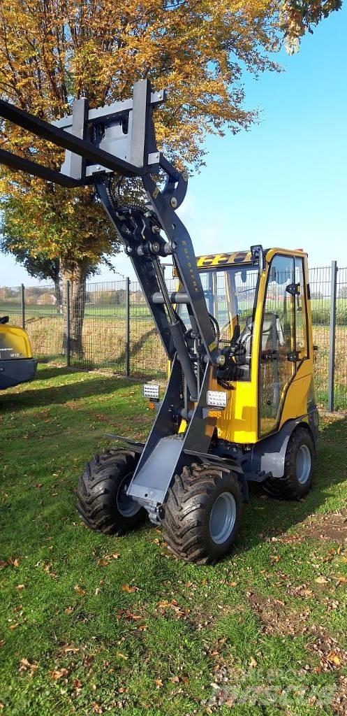 Eurotrac W11 前装载和挖掘机